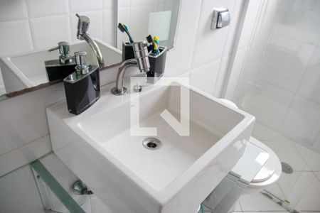 Casa à venda com 183m², 3 quartos e 6 vagasBanheiro 2