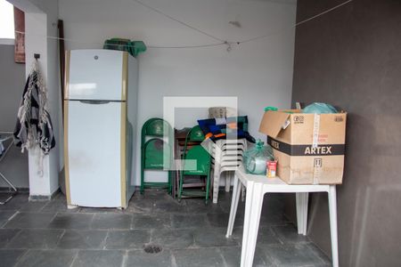 Casa à venda com 183m², 3 quartos e 6 vagasQuintal