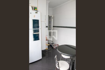 Casa à venda com 183m², 3 quartos e 6 vagasCozinha