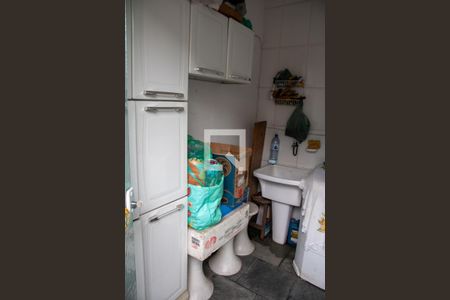 Casa à venda com 183m², 3 quartos e 6 vagasÁrea de Serviço