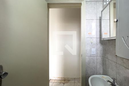 Banheiro de casa para alugar com 1 quarto, 45m² em Jardim da Glória, São Paulo