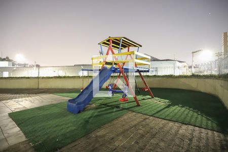 Apartamento à venda com 70m², 2 quartos e sem vagaÁrea comum - Playground