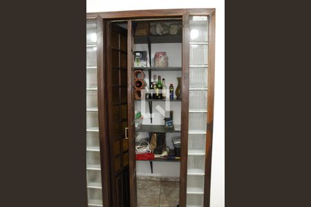 Casa à venda com 270m², 4 quartos e 4 vagasDespensa