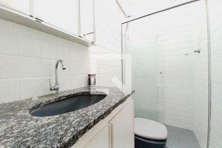 Banheiro de apartamento para alugar com 1 quarto, 70m² em Centro, Campinas