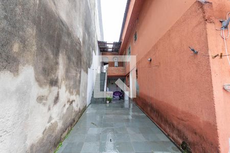 Casa à venda com 180m², 2 quartos e 2 vagasQuintal 