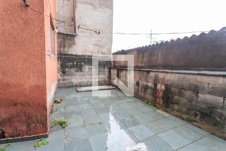 Casa à venda com 180m², 2 quartos e 2 vagasQuintal 