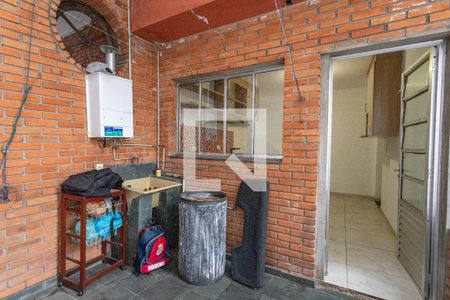 Casa à venda com 180m², 2 quartos e 2 vagasÁrea de serviço 