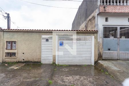 Casa à venda com 180m², 2 quartos e 2 vagasFachada 