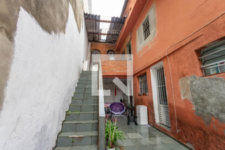 Casa à venda com 180m², 2 quartos e 2 vagasQuintal 