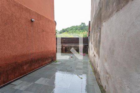 Casa à venda com 180m², 2 quartos e 2 vagasQuintal 