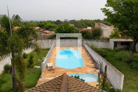 Casa à venda com 331m², 4 quartos e 3 vagas Casa à venda com 331m², 4 quartos e 3 vagasPiscina