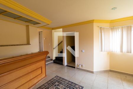 Casa à venda com 331m², 4 quartos e 3 vagas Casa à venda com 331m², 4 quartos e 3 vagasSala 02