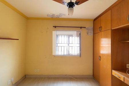 Casa à venda com 331m², 4 quartos e 3 vagas Casa à venda com 331m², 4 quartos e 3 vagasQuarto 01