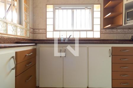 Casa à venda com 331m², 4 quartos e 3 vagas Casa à venda com 331m², 4 quartos e 3 vagasCozinha
