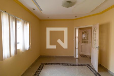 Casa à venda com 331m², 4 quartos e 3 vagas Casa à venda com 331m², 4 quartos e 3 vagasSala de Jantar