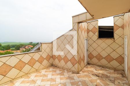 Casa à venda com 331m², 4 quartos e 3 vagas Casa à venda com 331m², 4 quartos e 3 vagasTerraço