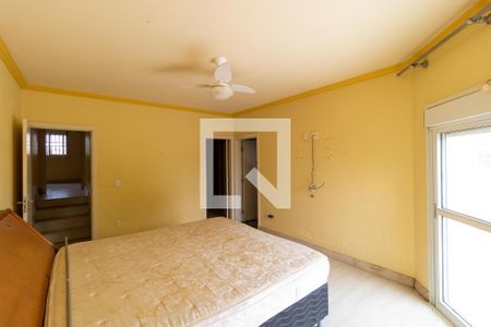 Casa à venda com 331m², 4 quartos e 3 vagas Casa à venda com 331m², 4 quartos e 3 vagasSuíte 02