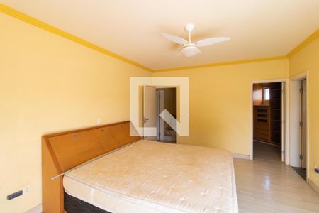 Casa à venda com 331m², 4 quartos e 3 vagas Casa à venda com 331m², 4 quartos e 3 vagasSuíte 02