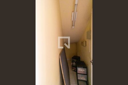 Casa à venda com 331m², 4 quartos e 3 vagas Casa à venda com 331m², 4 quartos e 3 vagasAdega