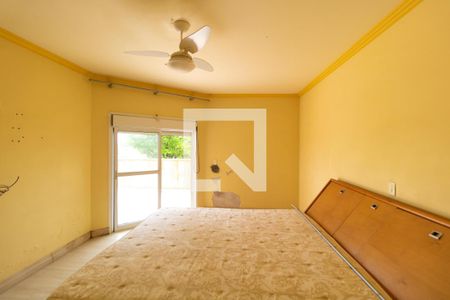 Casa à venda com 331m², 4 quartos e 3 vagas Casa à venda com 331m², 4 quartos e 3 vagasSuíte 02