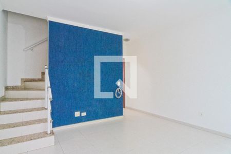 Sala de casa de condomínio à venda com 2 quartos, 83m² em Moinho Velho, São Paulo