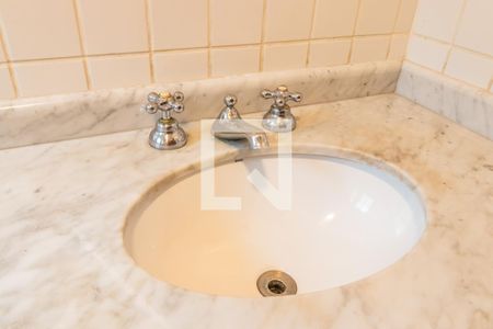 Casa de condomínio à venda com 305m², 5 quartos e 2 vagasBanheiro da Suíte 3