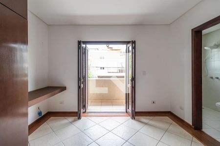 Casa de condomínio à venda com 305m², 5 quartos e 2 vagasSuíte 4