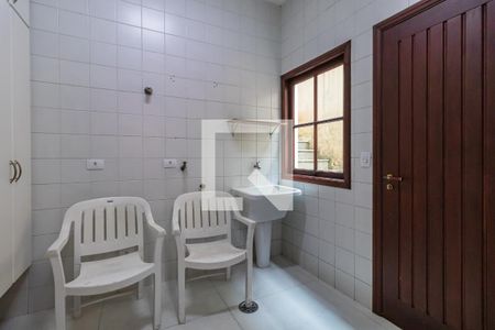 Casa de condomínio à venda com 305m², 5 quartos e 2 vagasÁrea de Serviço