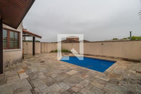 Casa de condomínio à venda com 305m², 5 quartos e 2 vagasQuintal