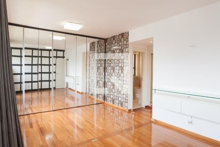 Apartamento à venda com 345m², 3 quartos e 4 vagas Apartamento à venda com 345m², 3 quartos e 4 vagasSuíte Master