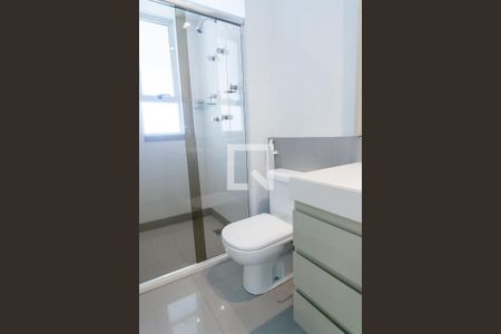 Apartamento à venda com 345m², 3 quartos e 4 vagas Apartamento à venda com 345m², 3 quartos e 4 vagasBanheiro da Suíte 2