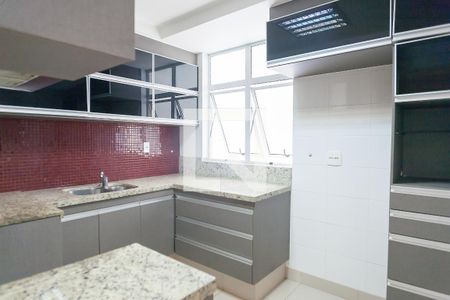 Apartamento à venda com 345m², 3 quartos e 4 vagas Apartamento à venda com 345m², 3 quartos e 4 vagasCozinha