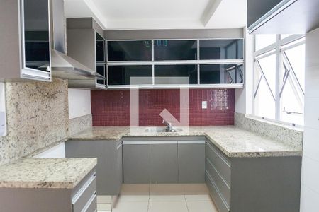 Apartamento à venda com 345m², 3 quartos e 4 vagas Apartamento à venda com 345m², 3 quartos e 4 vagasCozinha