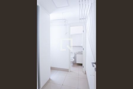 Apartamento à venda com 345m², 3 quartos e 4 vagas Apartamento à venda com 345m², 3 quartos e 4 vagasQuarto de Serviço