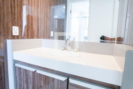 Apartamento à venda com 345m², 3 quartos e 4 vagas Apartamento à venda com 345m², 3 quartos e 4 vagasBanheiro da Suíte 1