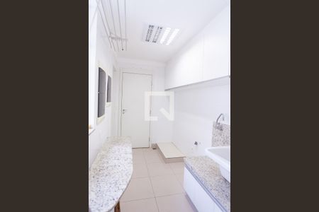 Apartamento à venda com 345m², 3 quartos e 4 vagas Apartamento à venda com 345m², 3 quartos e 4 vagasÁrea de Serviço