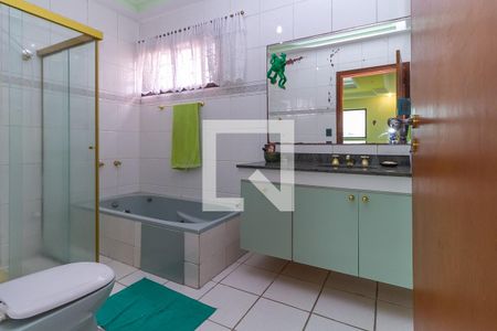 Casa para alugar com 500m², 4 quartos e 4 vagas Casa para alugar com 500m², 4 quartos e 4 vagasBanheiro 5