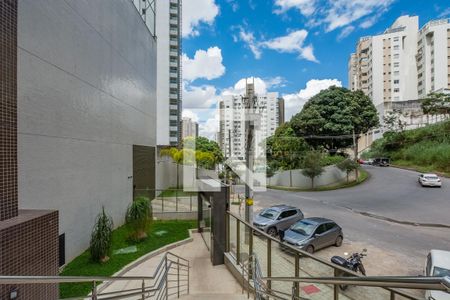 Apartamento à venda com 273m², 4 quartos e 4 vagasEntrada