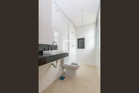 Apartamento à venda com 273m², 4 quartos e 4 vagasBanheiro da Suíte 2