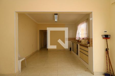 Casa à venda com 160m², 3 quartos e 2 vagasCopa