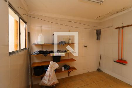 Casa à venda com 160m², 3 quartos e 2 vagasÁrea de Serviço