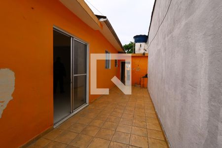 Casa à venda com 160m², 3 quartos e 2 vagasCorredor