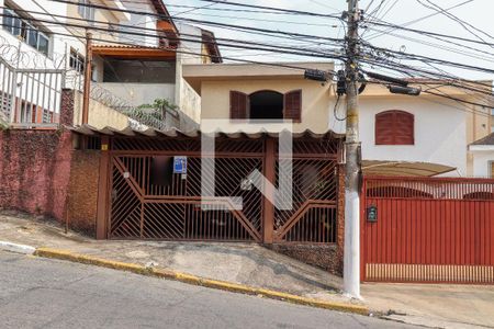 Casa à venda com 189m², 3 quartos e 2 vagasFachada