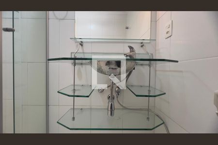 Banheiro de apartamento para alugar com 3 quartos, 82m² em Pinheiros, São Paulo
