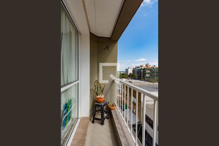 Apartamento à venda com 74m², 3 quartos e 2 vagas Apartamento à venda com 74m², 3 quartos e 2 vagasVista