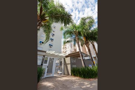 Apartamento à venda com 74m², 3 quartos e 2 vagas Apartamento à venda com 74m², 3 quartos e 2 vagasFachada