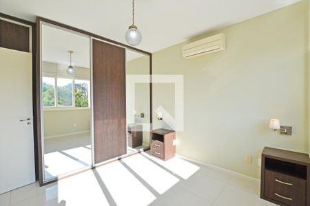 Quarto 1 de apartamento à venda com 2 quartos, 75m² em Azenha, Porto Alegre