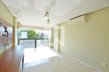 Sala de apartamento à venda com 2 quartos, 75m² em Azenha, Porto Alegre