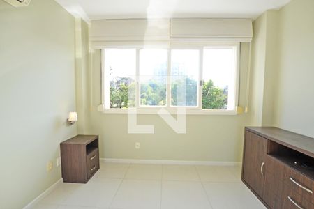 Quarto 1 de apartamento à venda com 2 quartos, 75m² em Azenha, Porto Alegre