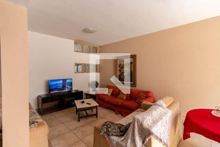 Sala de casa para alugar com 4 quartos, 373m² em São Bento, Belo Horizonte